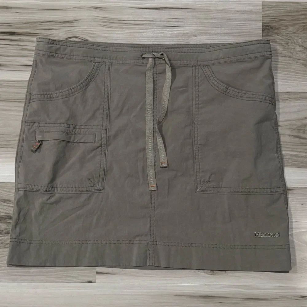 Marmot Tan Athletic Outdoor Skirt Women’s 10
